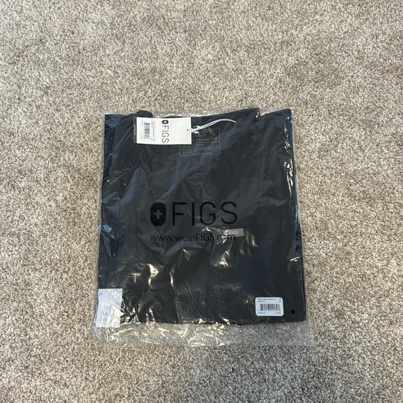 Figs Tops Bnwt Figs Catarina Slim Scrub Top Poshmark